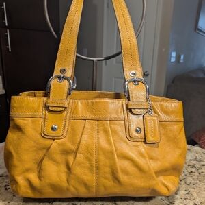 Coach Pleated Leather Hobo Satchel Mustard Yellow Shoulder Bag